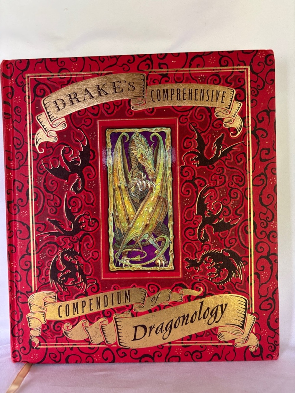 LIKE NEW! DRAKE’s COMPREHENSIVE COMPENDIUM OF DRAGONOLOGY RED & GOLD HARDCOVER